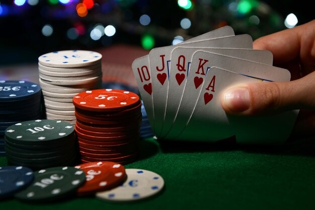 negeritoto platform interface showing sports betting, live casino, and slot game categories on mobile